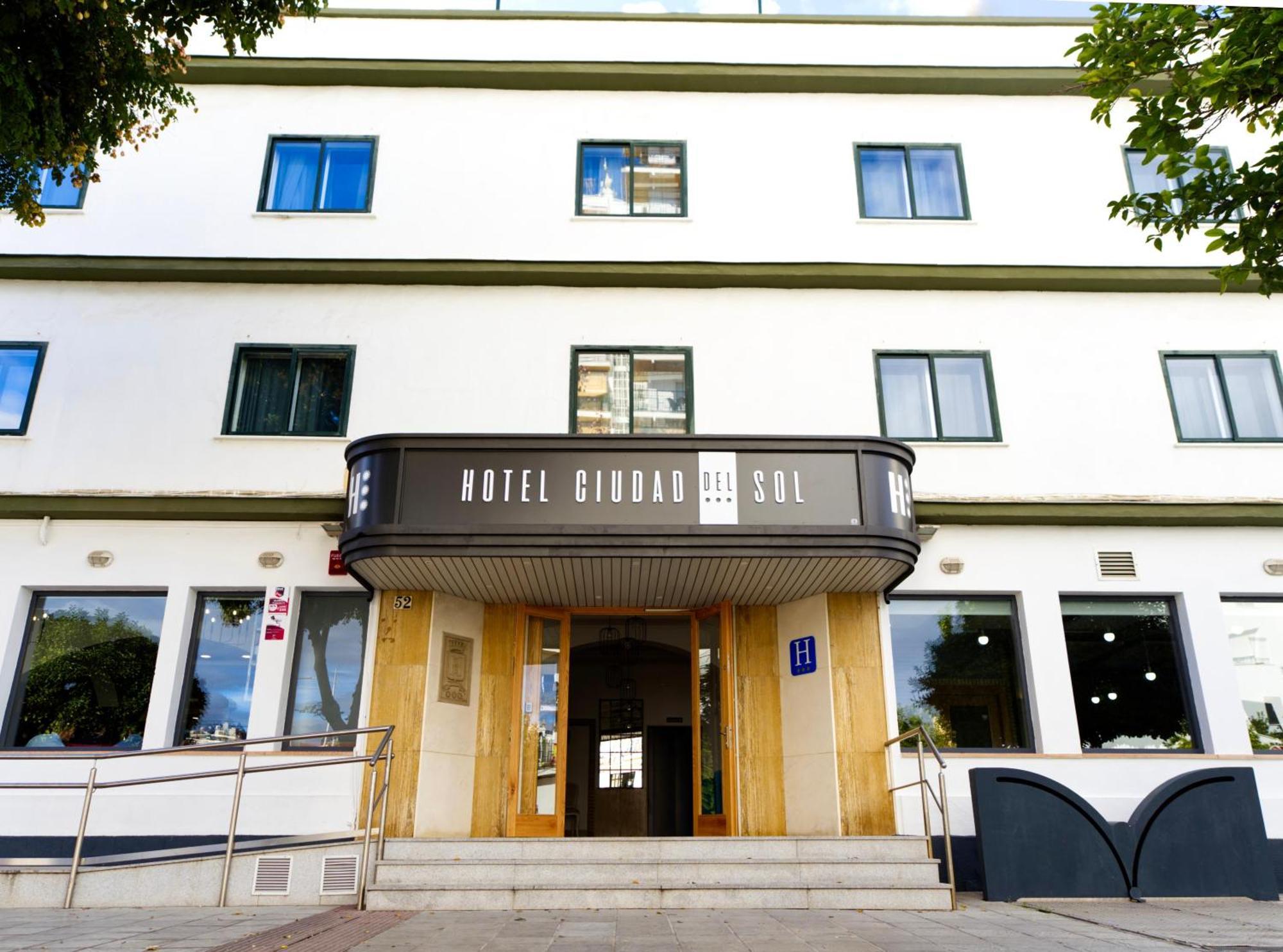 Hotel Ciudad Del Sol Эсиха Экстерьер фото